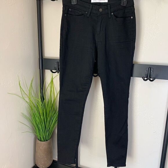 Levi Strauss mid rise skinny, black, size 6 - Picture 4 of 14